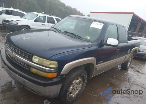 2000 Chevrolet Silverado 1500 Ls from USA, damaged, VIN 1GCEK19V2YE216922